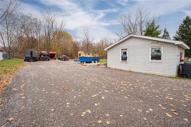 304 Erin Road, Ridgeway, NY 14103