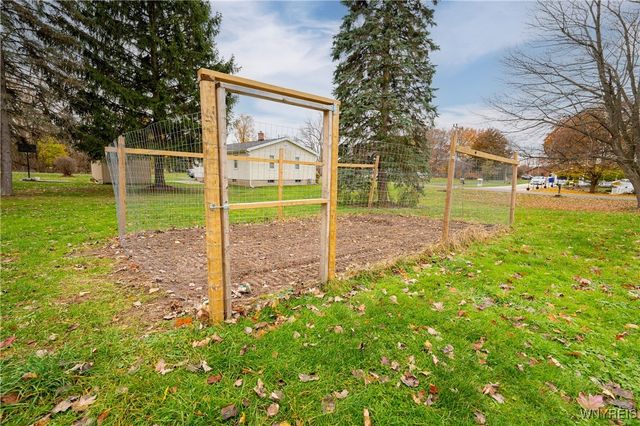 304 Erin Road, Ridgeway, NY 14103