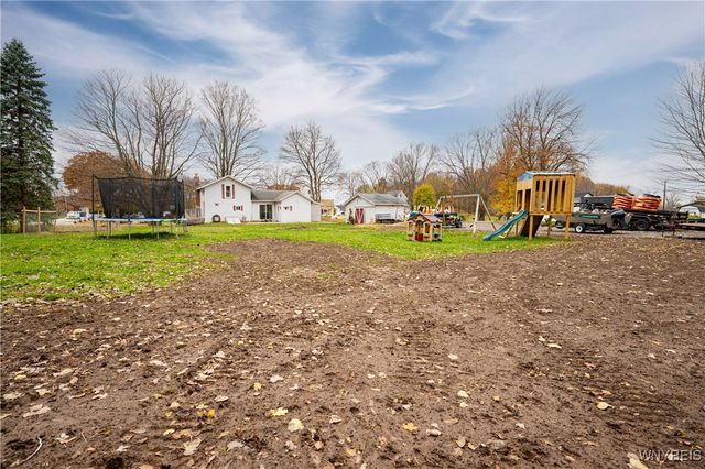 304 Erin Road, Ridgeway, NY 14103