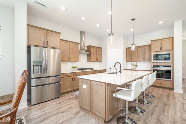 15792 Wiseman Drive, Fishers, IN 46040