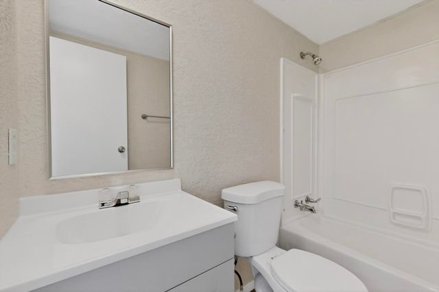 9 Sangre De Cristo, Moriarty, NM 87035