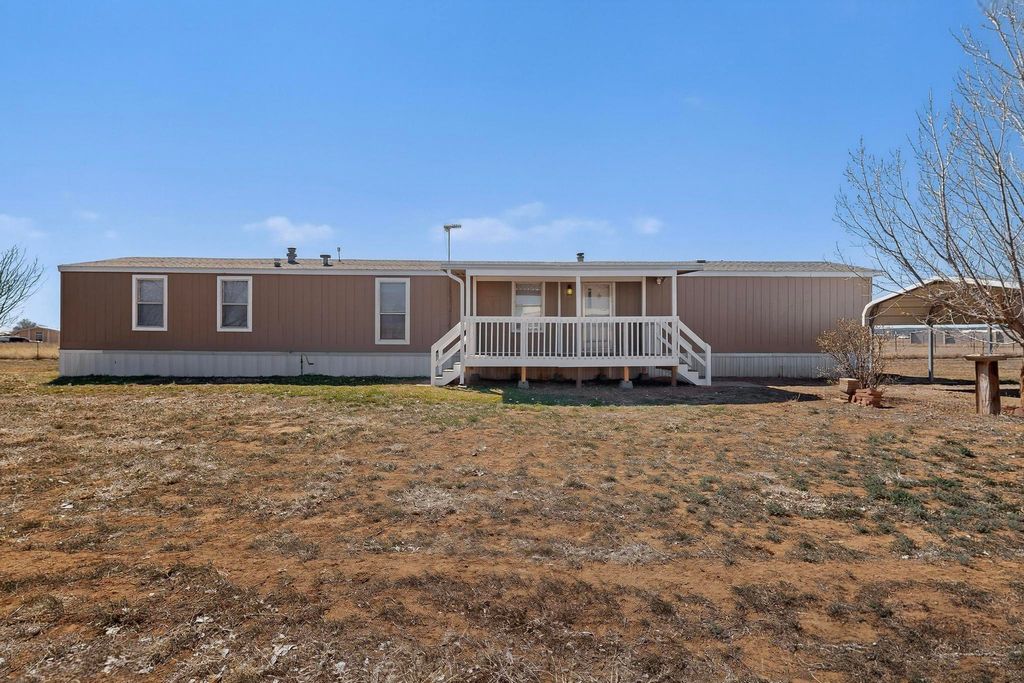 Image 2 of property listing at 9 Sangre De Cristo, Moriarty, NM 87035