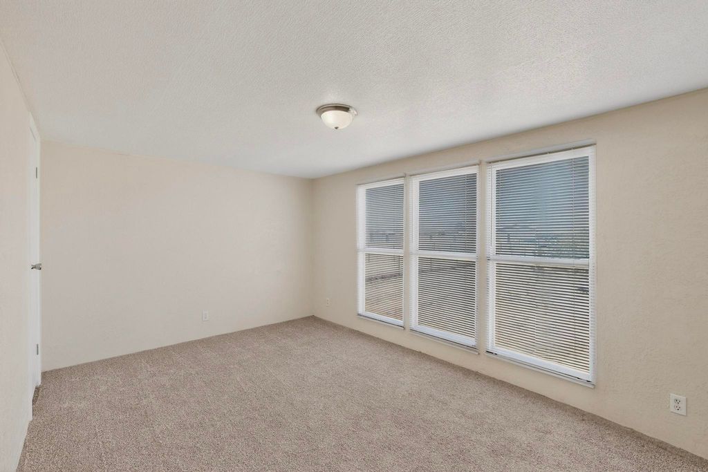 Image 29 of property listing at 9 Sangre De Cristo, Moriarty, NM 87035