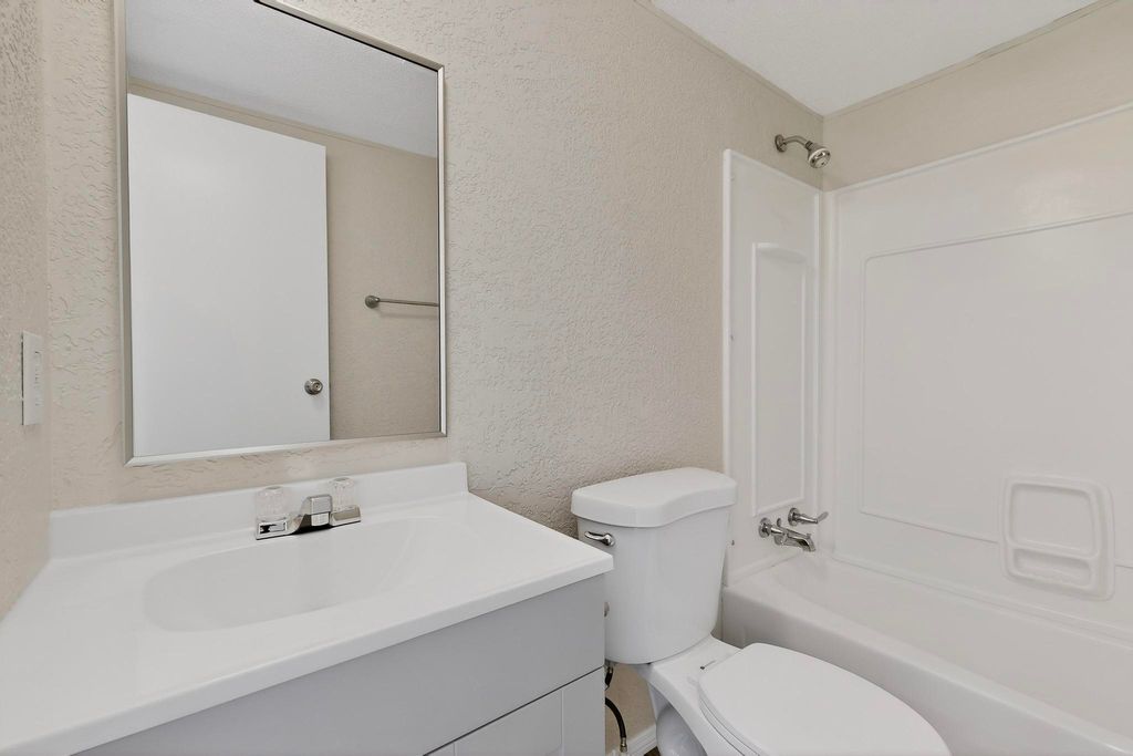 Image 33 of property listing at 9 Sangre De Cristo, Moriarty, NM 87035