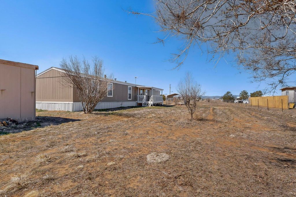 Image 37 of property listing at 9 Sangre De Cristo, Moriarty, NM 87035