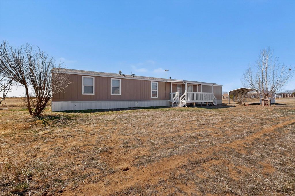 Image 4 of property listing at 9 Sangre De Cristo, Moriarty, NM 87035