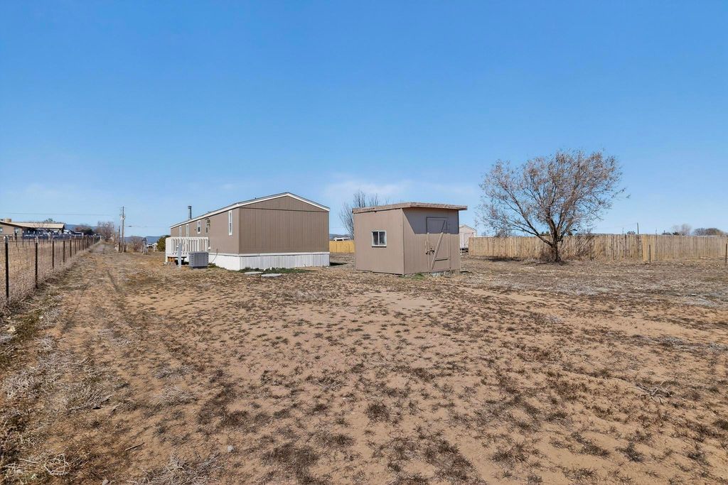 Image 40 of property listing at 9 Sangre De Cristo, Moriarty, NM 87035