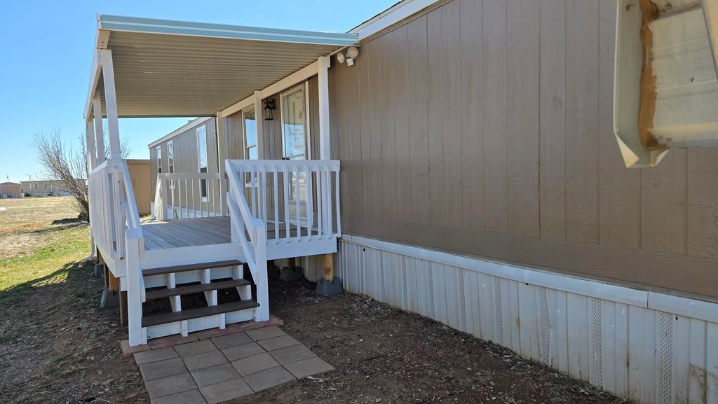 Image 7 of property listing at 9 Sangre De Cristo, Moriarty, NM 87035