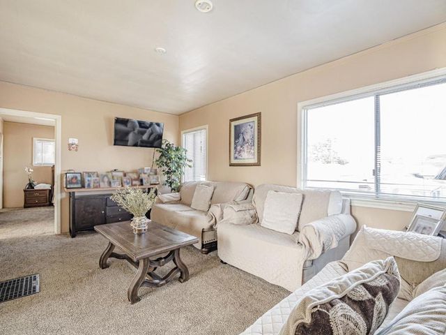 9 Memorial Avenue, Freedom, CA 95019