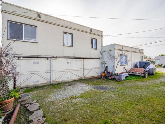 9 Memorial Avenue, Freedom, CA 95019