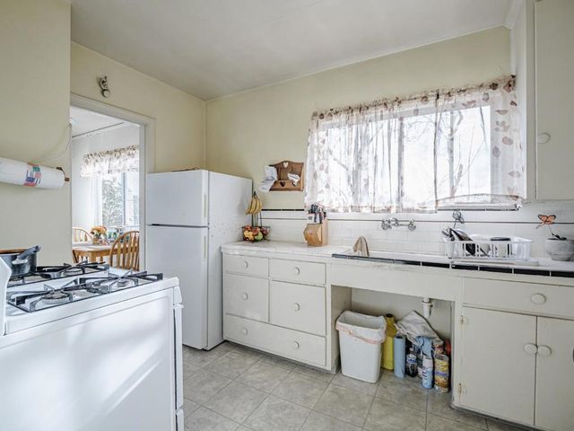 9 Memorial Avenue, Freedom, CA 95019