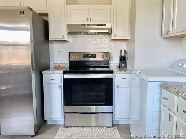 1006 Jonquil Drive, Jeffersonville, IN 47130