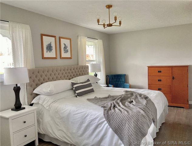1006 Jonquil Drive, Jeffersonville, IN 47130