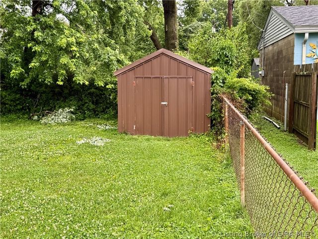 1006 Jonquil Drive, Jeffersonville, IN 47130