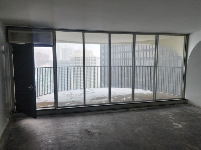 300 N STATE Street 4629, Chicago, IL 60654