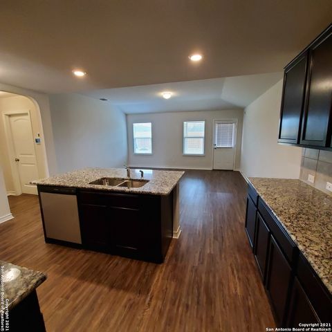 8062 HALO CIR, San Antonio, TX 78252