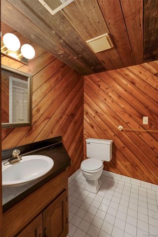 42467 Eldon Avenue, Clinton Charter Township, MI 48038