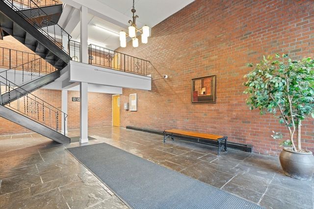 575 Broad St 312, Weymouth, MA 02189