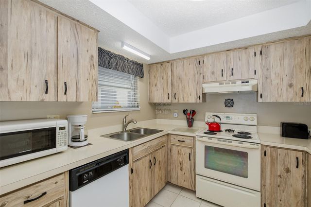 4660 MARINE PARKWAY 303, New Port Richey, FL 34652