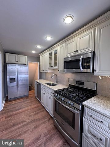 210 WABASH AVE, Lansdowne, PA 19050