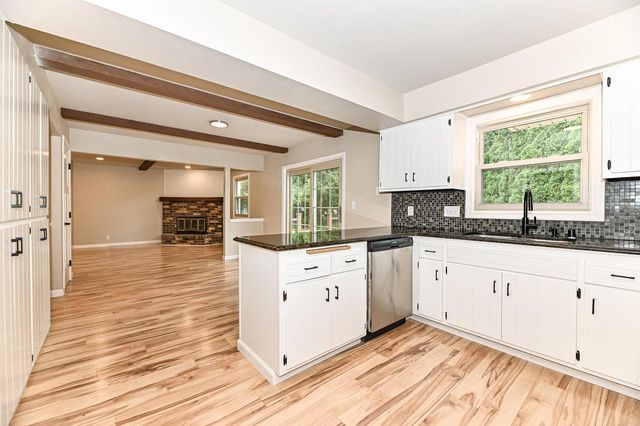 S71W13222 Tess Corners DRIVE, Muskego, WI 53150