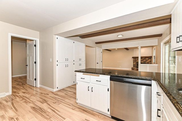 S71W13222 Tess Corners DRIVE, Muskego, WI 53150