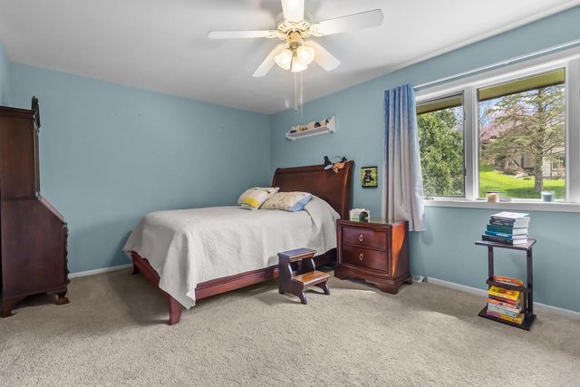 128 Glenview COURT, Janesville, WI 53548
