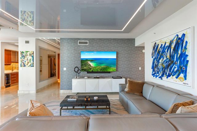 3101 S Ocean Drive 901, Hollywood, FL 33019