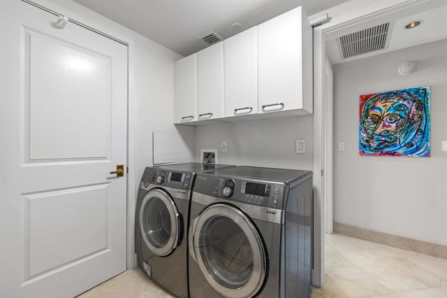 3101 S Ocean Drive 901, Hollywood, FL 33019