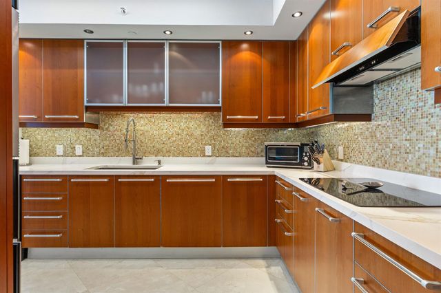 3101 S Ocean Drive 901, Hollywood, FL 33019