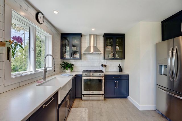 4 Highland Park Avenue, Rye, NH 03870