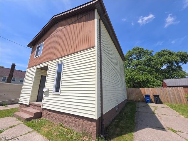 4696 W 125th Street, Cleveland, OH 44135