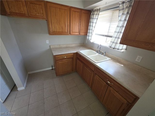 4696 W 125th Street, Cleveland, OH 44135