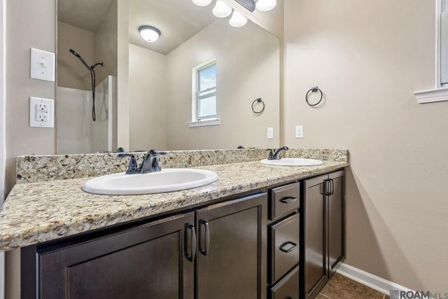 9067 Redwood Lake Blvd, Zachary, LA 70791