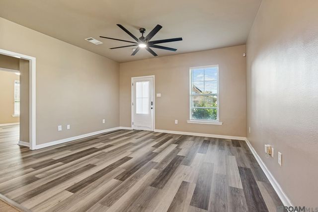 9067 Redwood Lake Blvd, Zachary, LA 70791