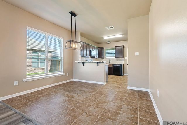 9067 Redwood Lake Blvd, Zachary, LA 70791