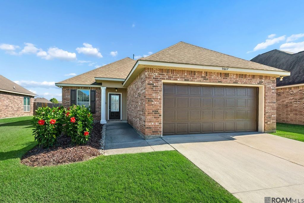 9067 Redwood Lake Blvd, Zachary, LA 70791
