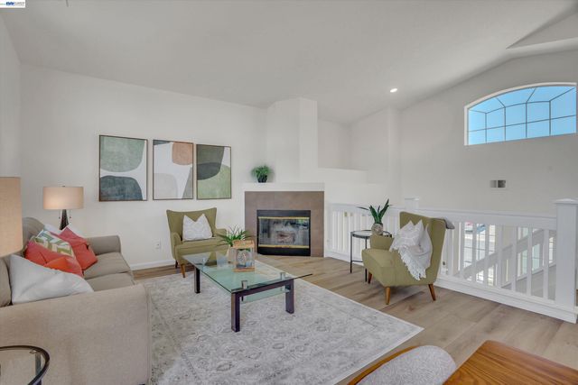 5521 Crimson Cir, Fremont, CA 94538