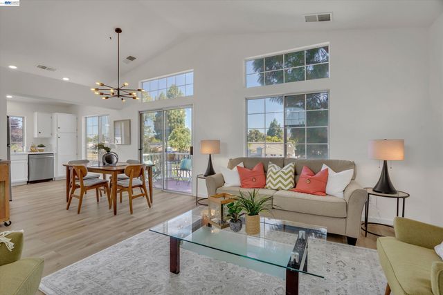 5521 Crimson Cir, Fremont, CA 94538