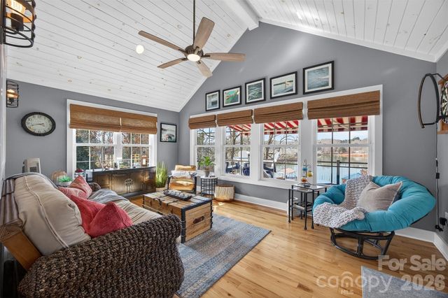 4197 Todd Street, Sherrills Ford, NC 28673