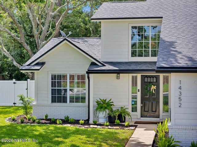 14352 CRYSTAL COVE Drive S, Jacksonville, FL 32224