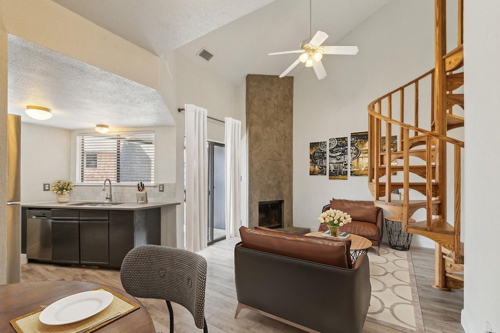 2500 Burleson RD 321, Austin, TX 78741