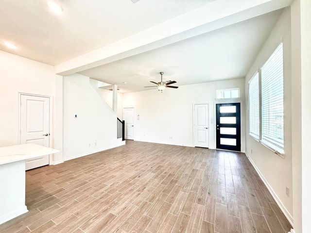 155 W Coralburst Loop, Montgomery, TX 77316
