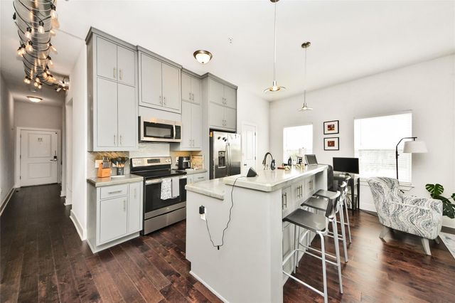 1011 Studemont Street 302, Houston, TX 77007