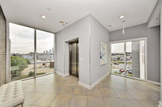 1011 Studemont Street 302, Houston, TX 77007