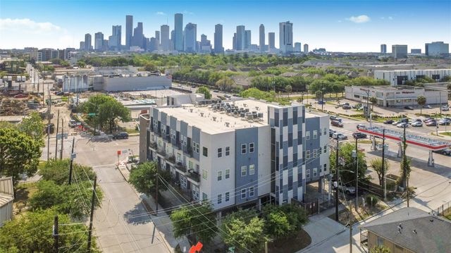 1011 Studemont Street 302, Houston, TX 77007
