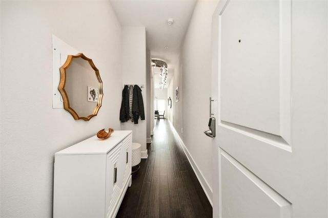 1011 Studemont Street 302, Houston, TX 77007