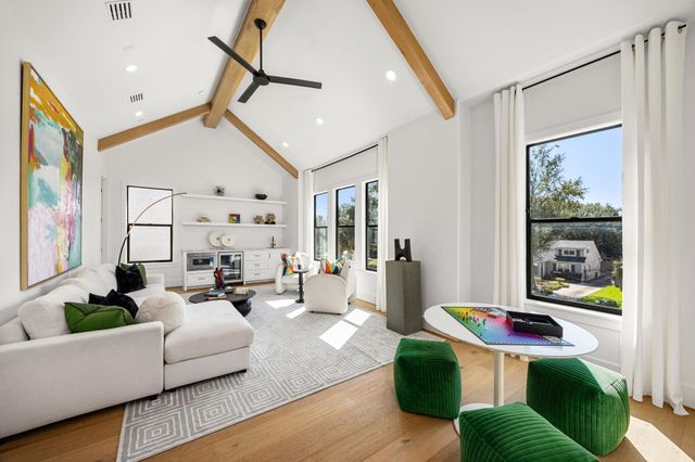 1032 W 41st Street, Houston, TX 77018