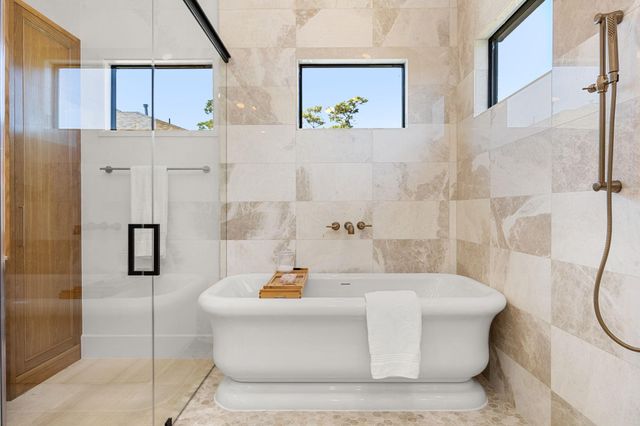 1032 W 41st Street, Houston, TX 77018