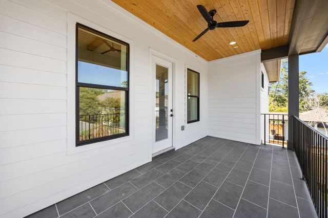 1032 W 41st Street, Houston, TX 77018